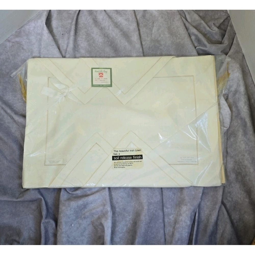 Vtg Marshall Field & Co All Pure Irish Linen Table Placemat Napkin Set Of 4